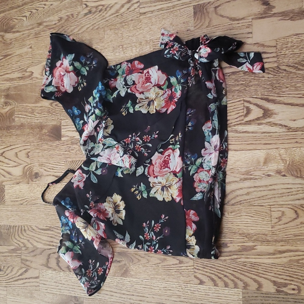 (S) BUFFALO David Bitton Floral Cold Shoulder Ruffle Fairycore Dainty